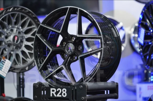 Диск литой REPLICA HRE 7,5J17 PCD5*114,3 ET35 DIA73,1 Цвет (136074874)